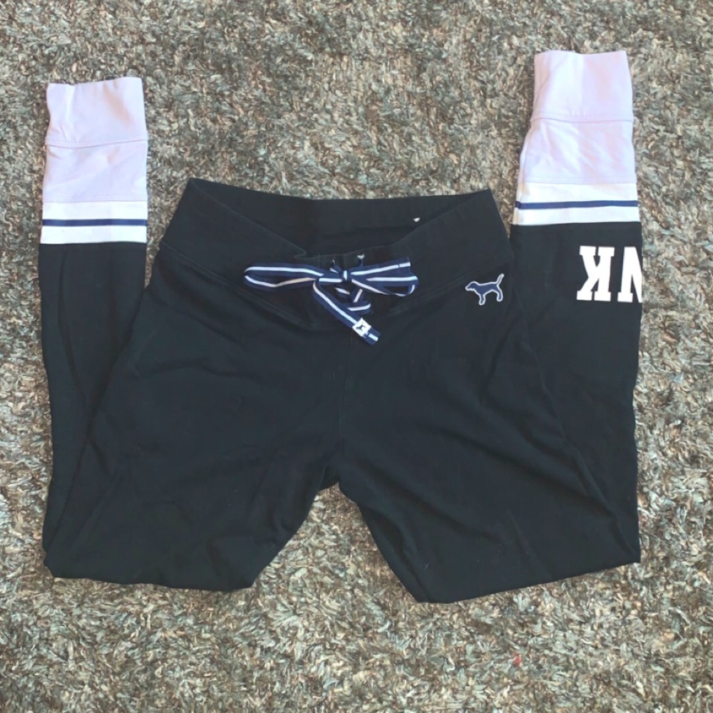 PINK Leggings